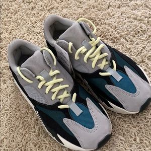 Yeezy Boost 700